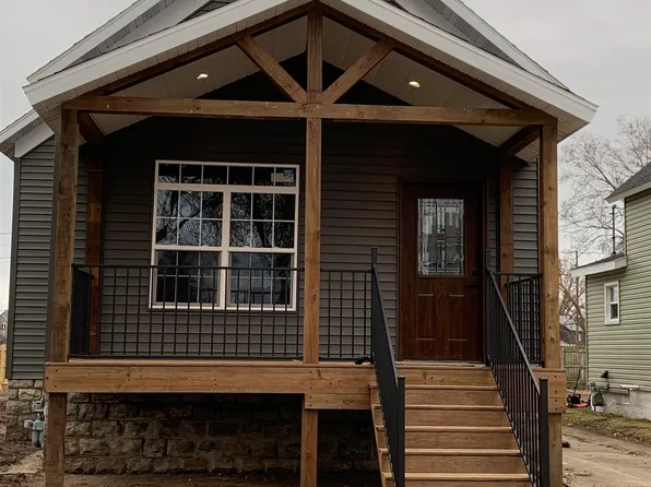 1849 Wisconsin St, Marinette, WI 54143