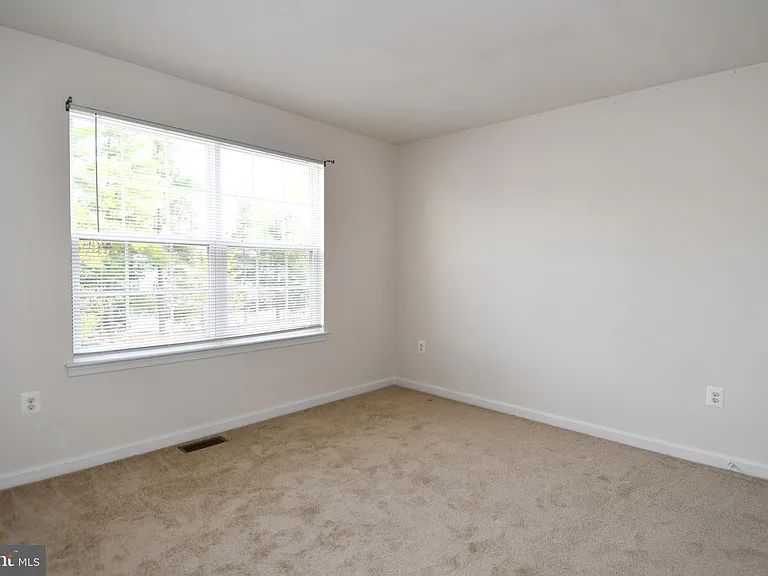 3082 American Eagle Blvd — Photo 34