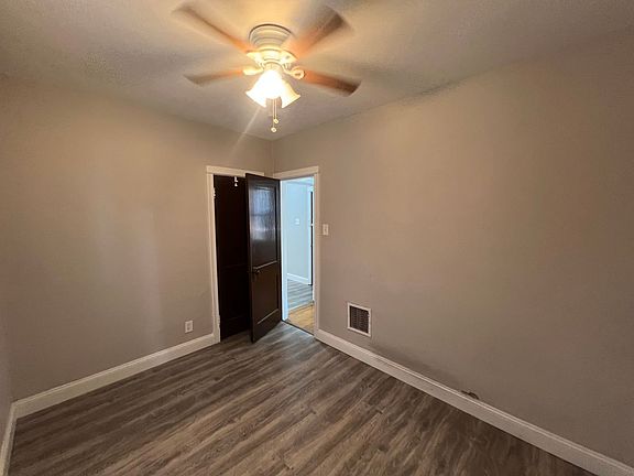 3rd image of 4942 Tholozan Ave Floor 1
