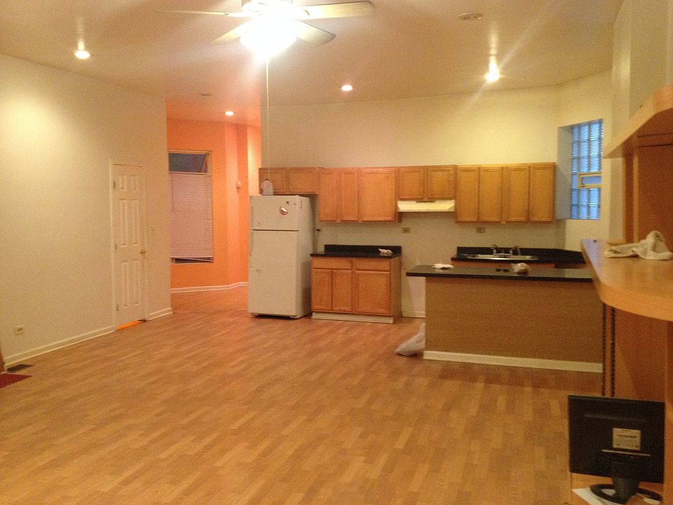 2nd image of 3019 W Jackson Blvd #1