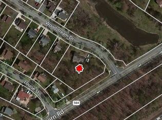 6500 Wood Stream Dr, Lanham, MD 20706