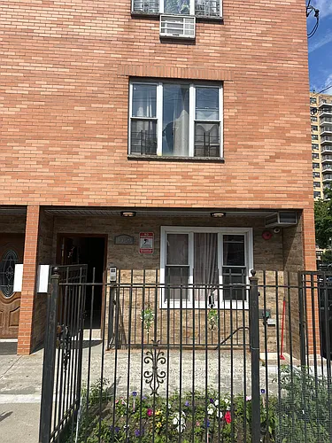 1459 Rosedale Ave #3B Photo 1