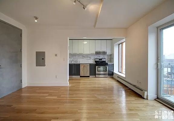 3rd image of 279 Lee Ave #2BB