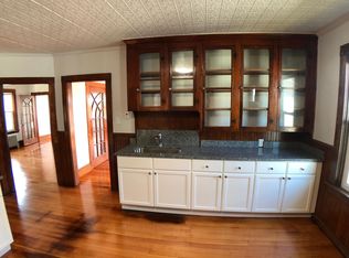 225 Market St, Warren, RI 02885