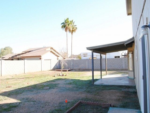 1st image of 1033 S Briar