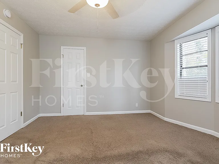 2047 Lake Ridge Ter — Photo 9