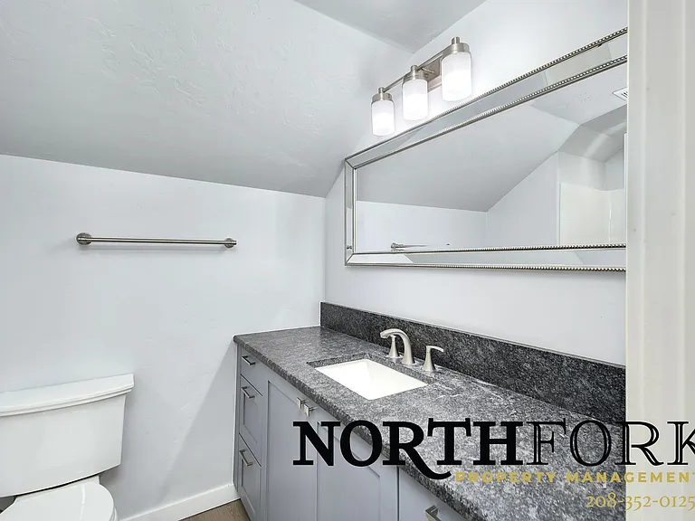 1110 S Manor Dr — Photo 9
