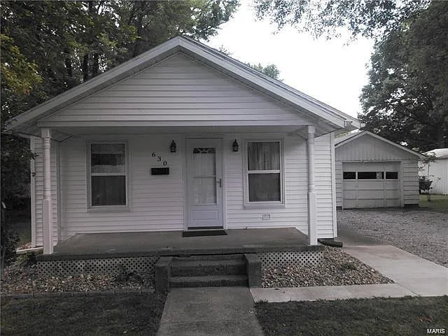 630 Methodist St photo 1