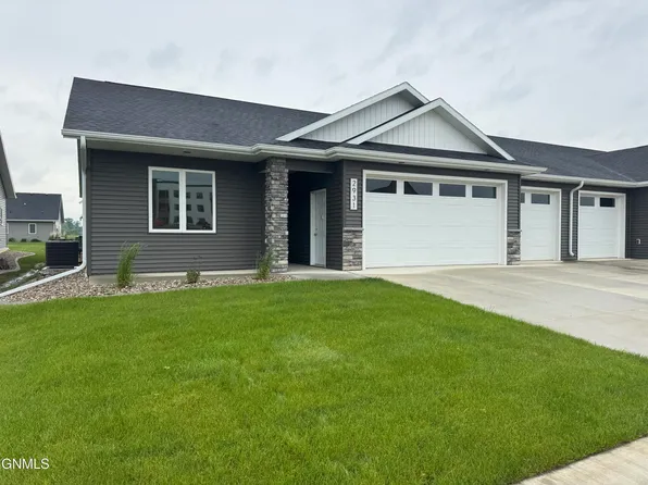 2931 Baltimore Dr, Bismarck, ND 58504