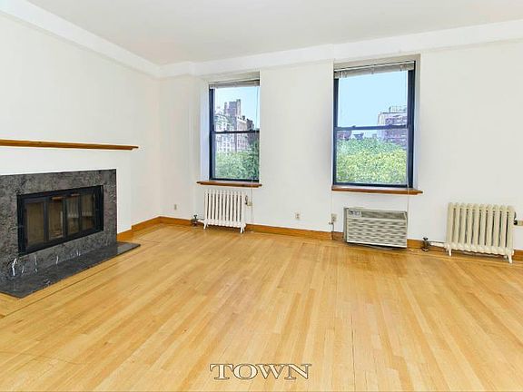 2nd image of 7 Gramercy Park W #Penthouse