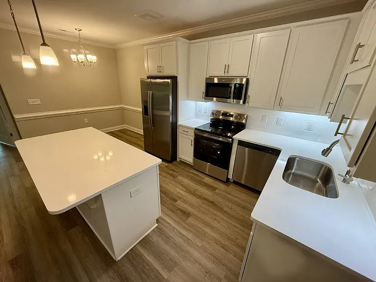 188 Gallery Dr — Photo 7