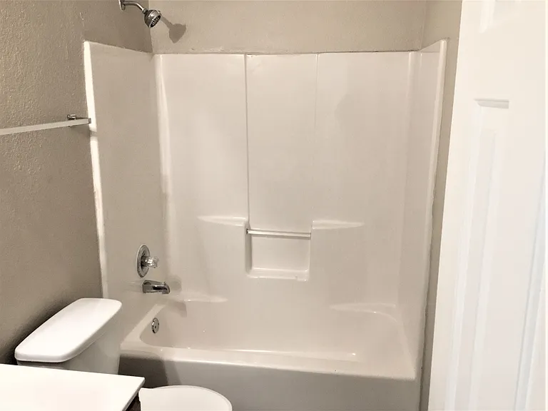 3361 Chapel Wood Ct — Photo 25
