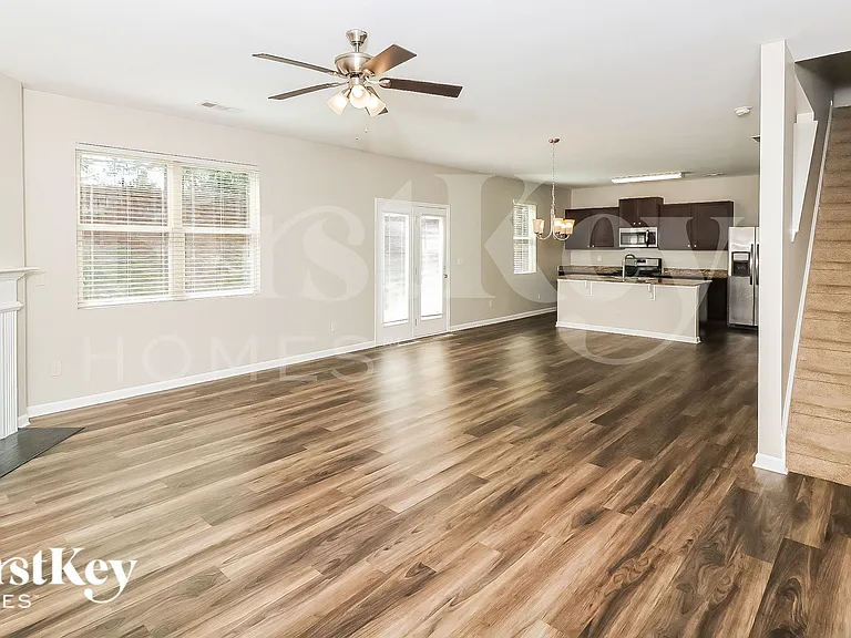 31 Wesleyan Way — Photo 4