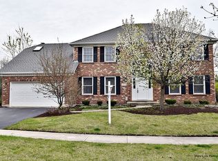 2716 Peterson Ct, Geneva, IL 60134