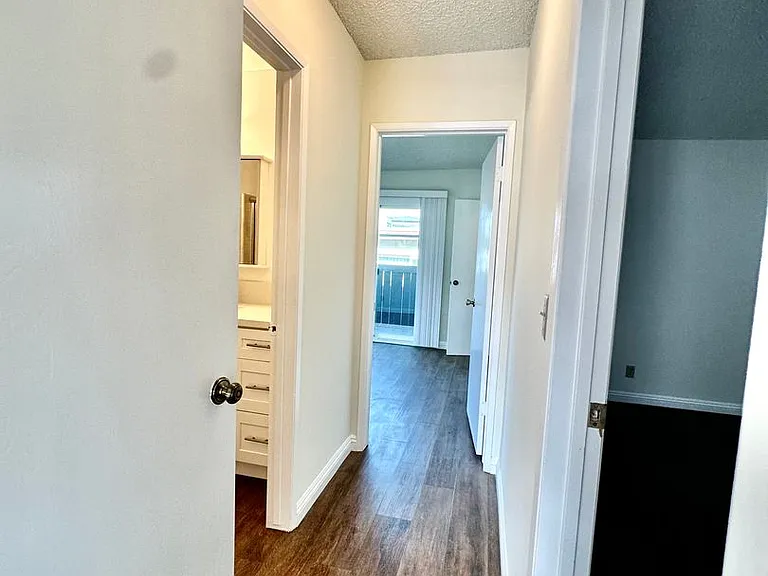 737 Center Pl — Photo 7