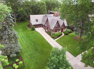 314 S Kenilworth Ave, Elmhurst, IL