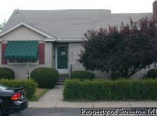 512 3rd St, Peckville, PA 18452