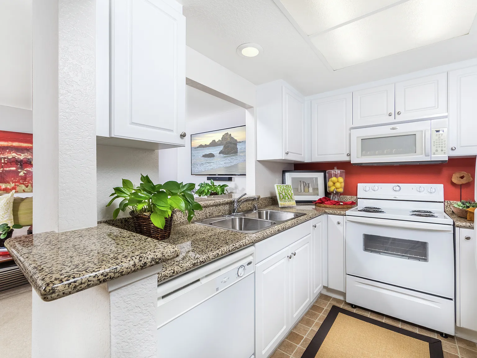 San Leon Villa Apartment Homes — Photo 2
