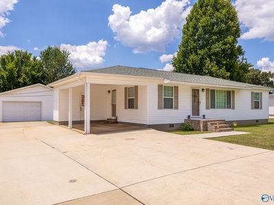 909 Sunset St, Athens, AL, 35611