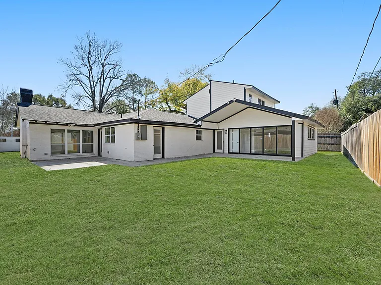 10722 Lynbrook Dr — Photo 29