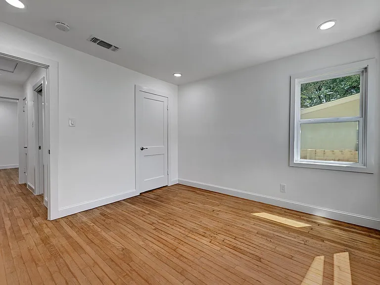 203 Nelray Blvd — Photo 17