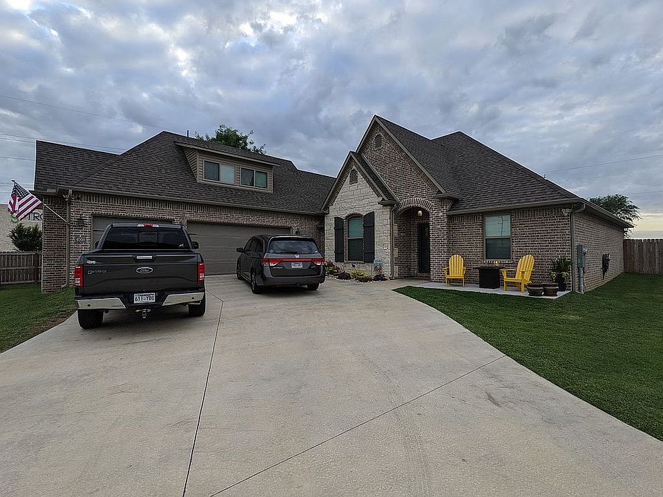 1st image of 4008 SW Flintstone Way