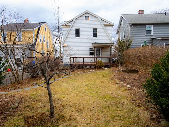 3rd image of 25 Clermont Street