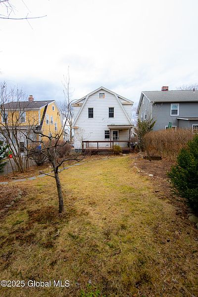 3rd image of 25 Clermont Street