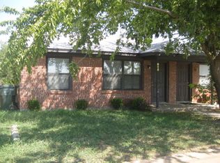 825 E Lindsey St #827, Norman, OK 73071