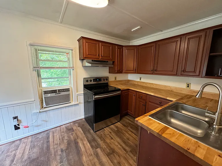 1005 Manning Dr — Photo 12