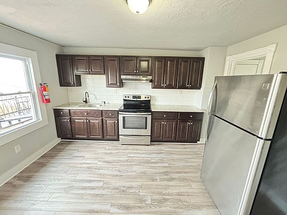 4th image of 633-635 W Berwick St #635-2