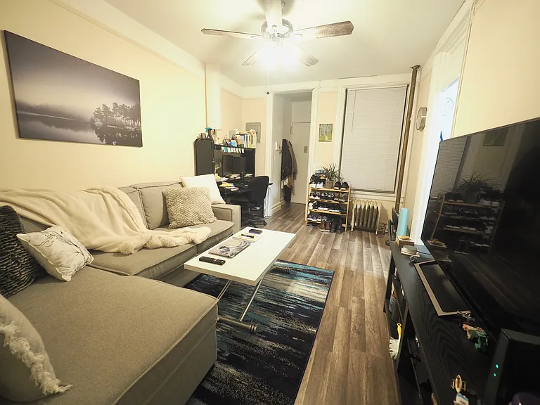 25-21 23rd St #3R — Photo 5