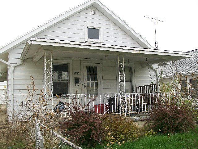 1st image of 2230 Oneida Dr