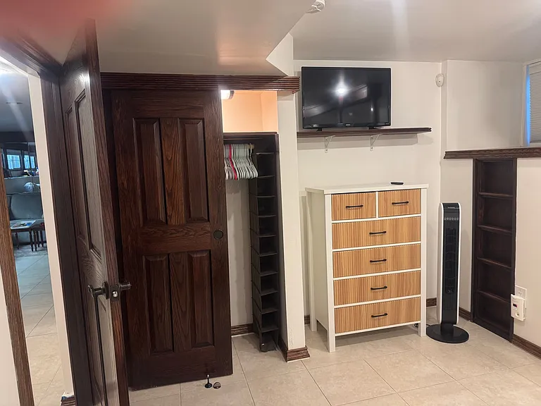 585 Crescent Ave — Photo 3