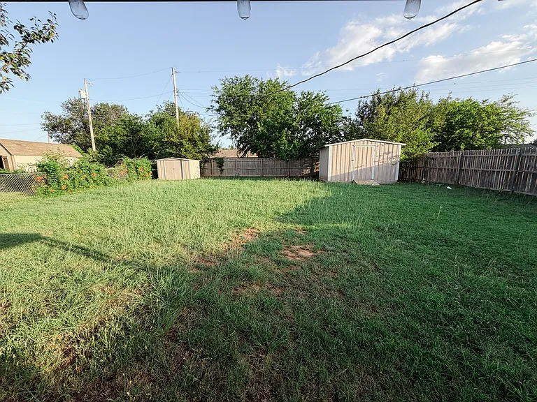6336 N Hammond Ave — Photo 24