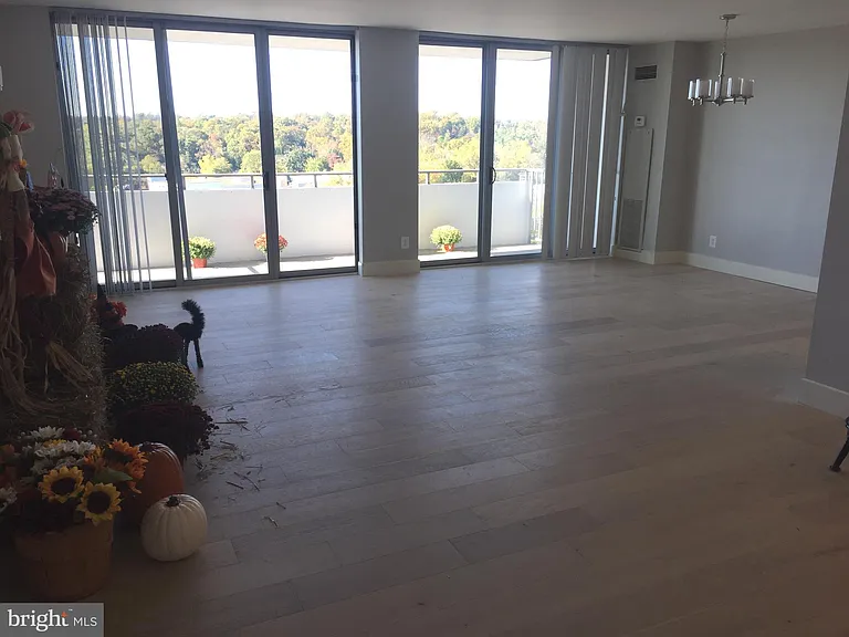 5101 River Rd #1201 — Photo 12