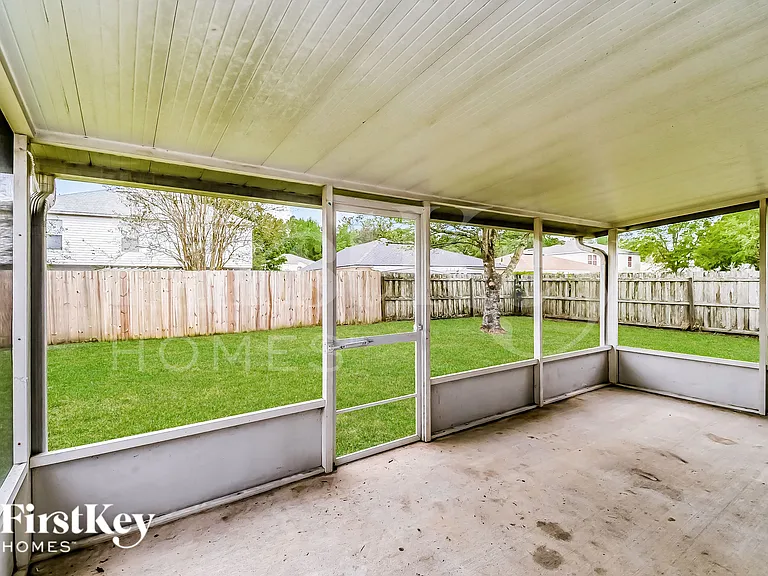 5508 Ortega Park Blvd — Photo 8
