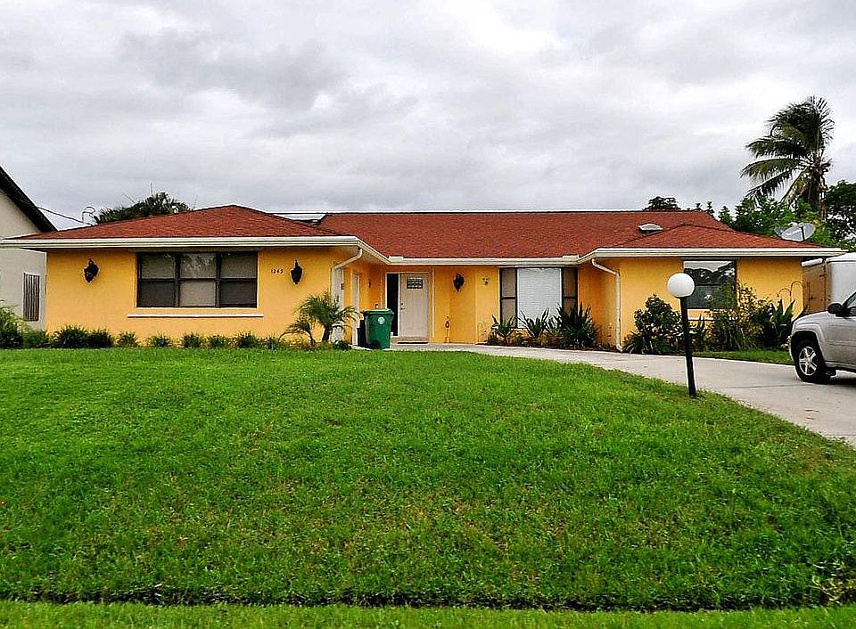 1st image of 1243 SW Jacqueline Ave