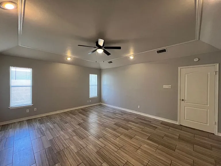 8506 Crownwood Dr — Photo 15