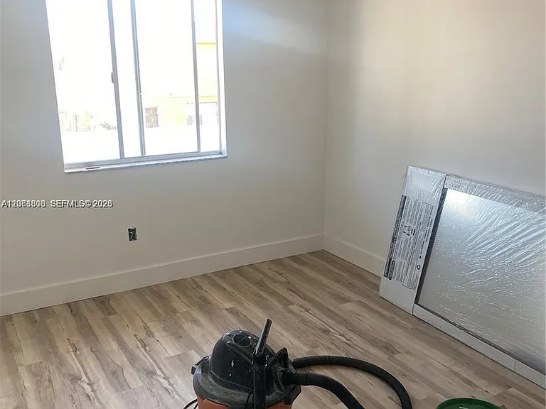 271 NE 12th Ave #271 — Photo 8