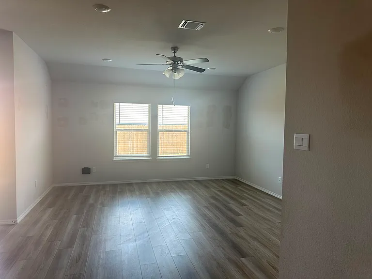 2472 Muscovy Dr — Photo 5