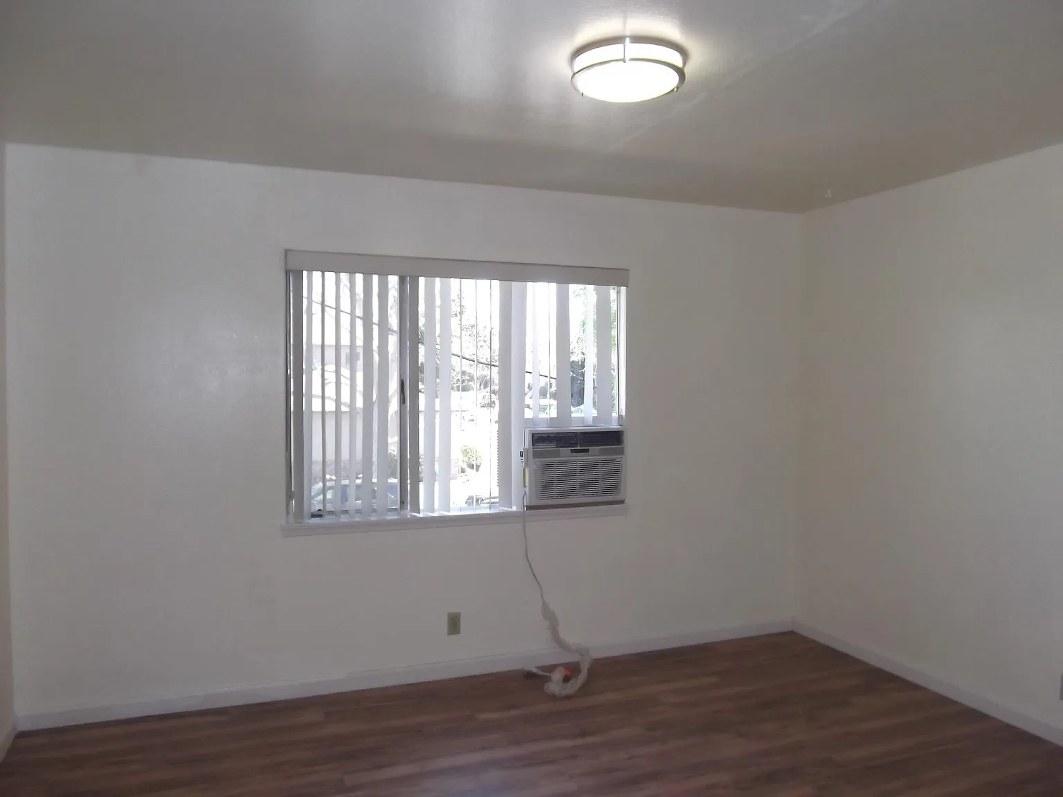 1 bed, 750 sqft, $2,590 — Photo 4