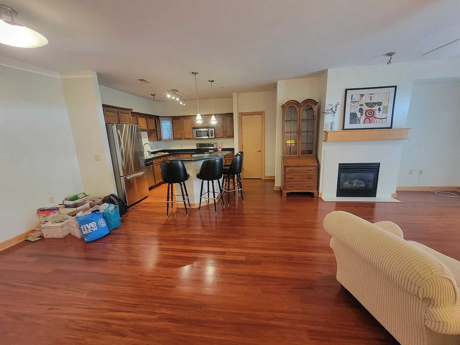 2 bed, 1331 sqft, $875 — Photo 4