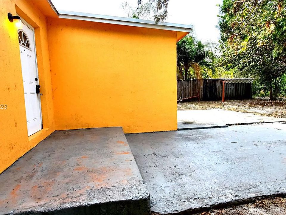 1st image of 1605 NW 127th St