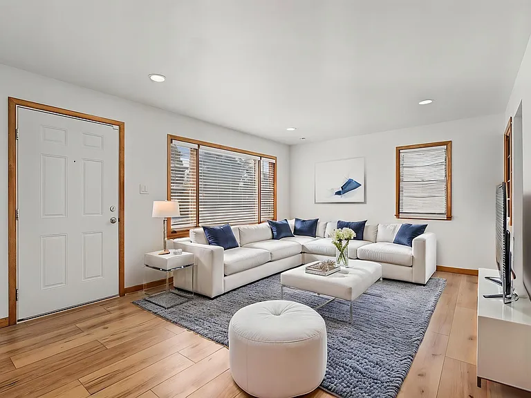 4002 Mallow Rd #B — Photo 2
