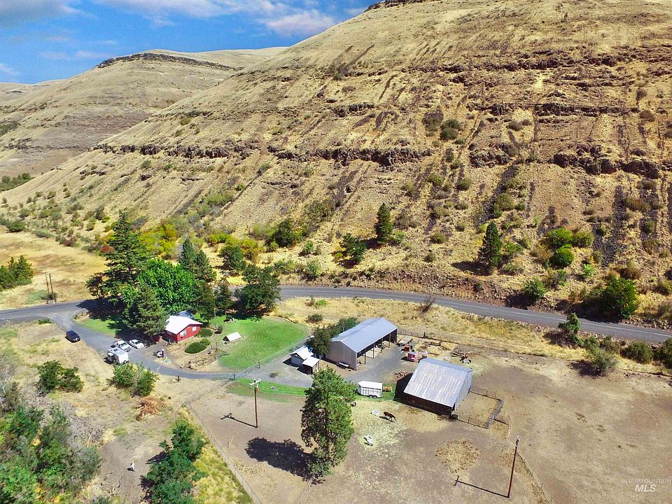 1st image of 1920 Tucannon Rd