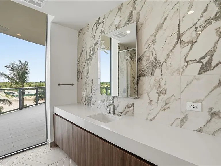 5100 Seagrass Blvd #201 — Photo 22