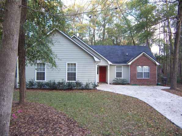 9121 Hickory Nut Hl