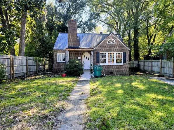 105 Powe St, Cheraw, SC 29520