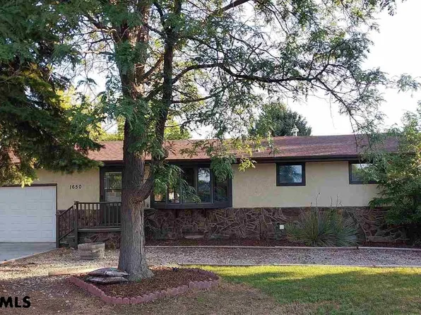 1650 Bluff View Dr, Gering, NE 69341